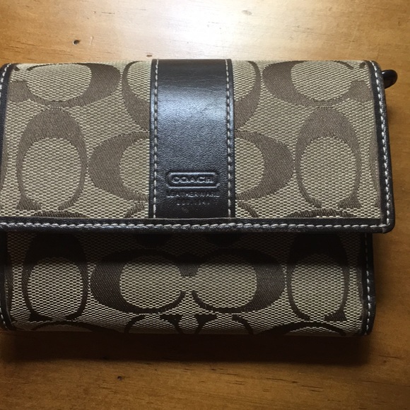 Coach Handbags - Coach Wallet in Signature Pattern